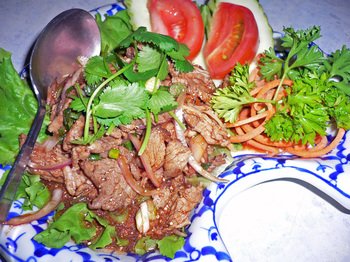 Baiyook03