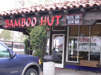 Bamboohut01