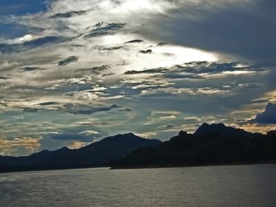 LuangPrabangSunsetSomcham02