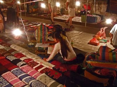 LuangPrabangNightBazaar12