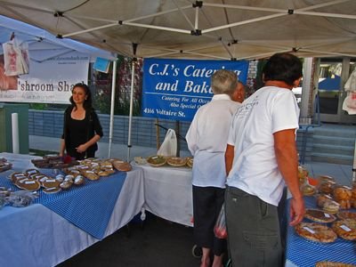 MissionHillFarmerMkt05