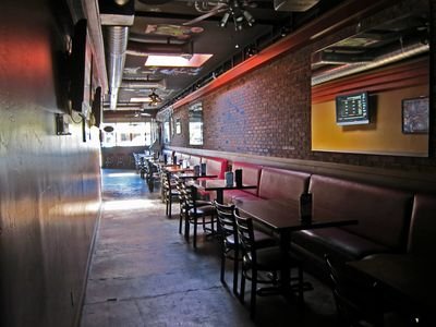 OldeCityGrille02