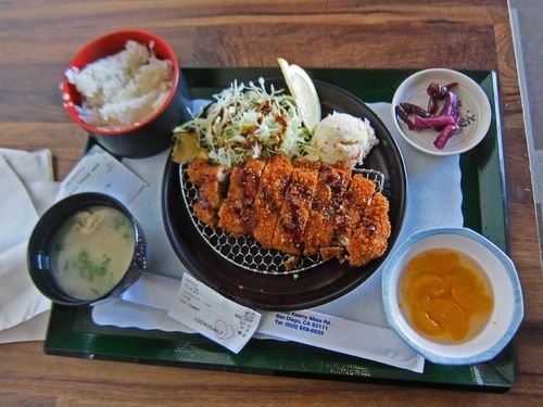 Kayaba Tonkatsu