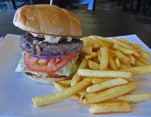 AnnysFineBurger Kearney03
