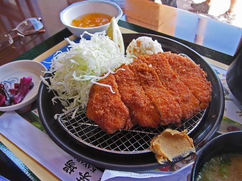 Kayaba Tonkatsu 01