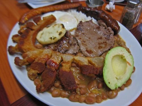 A Colombianos Rev 06