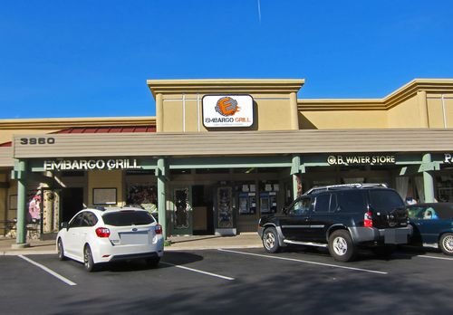 Embargo Grill 01