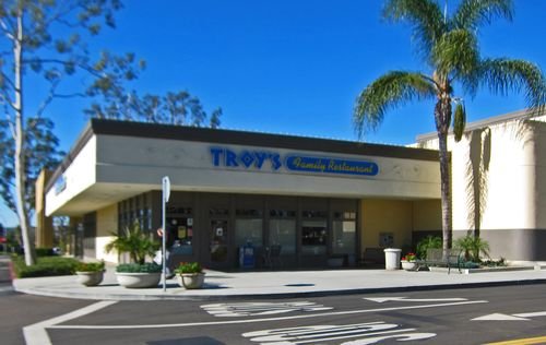 Troys 01