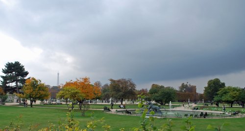 Grand bassin rond - Tuileries Garden