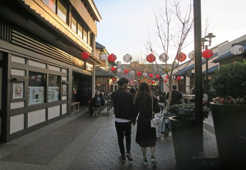 L Tokyo 01