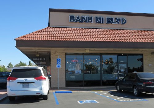 Banh Mi Blvd 01