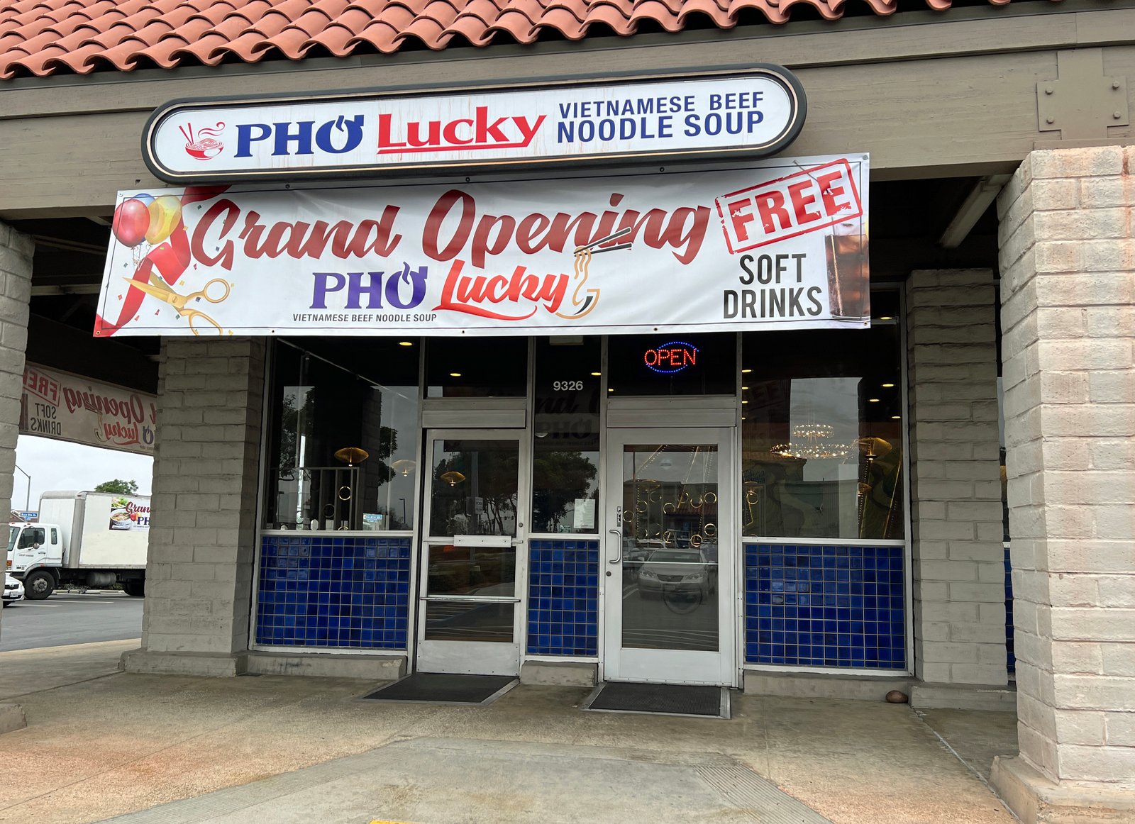 Lucky Reopen 01