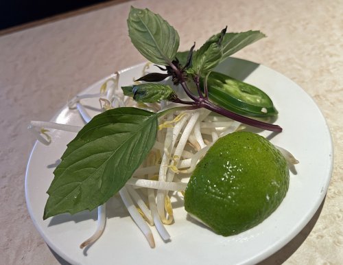 Moms Pho 04