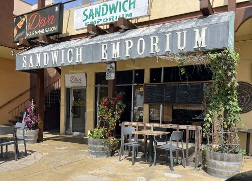 S Emporium Circling 01