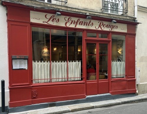 A Le Efants Rouge 01
